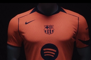 巴萨发布新赛季第三球衣：橙色主色调，致敬球队历史成就