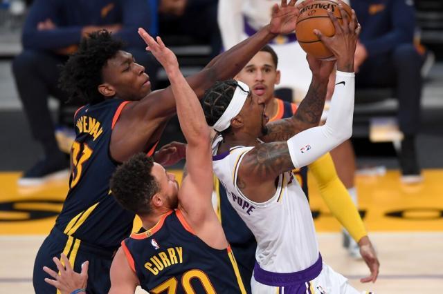 开云app是干嘛的-首节净负20分 开启魔鬼赛程勇士遭遇当头棒喝