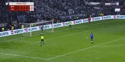 开云体育官网-点球大战第一轮，塔希罗维奇罚进，皮奥打飞！